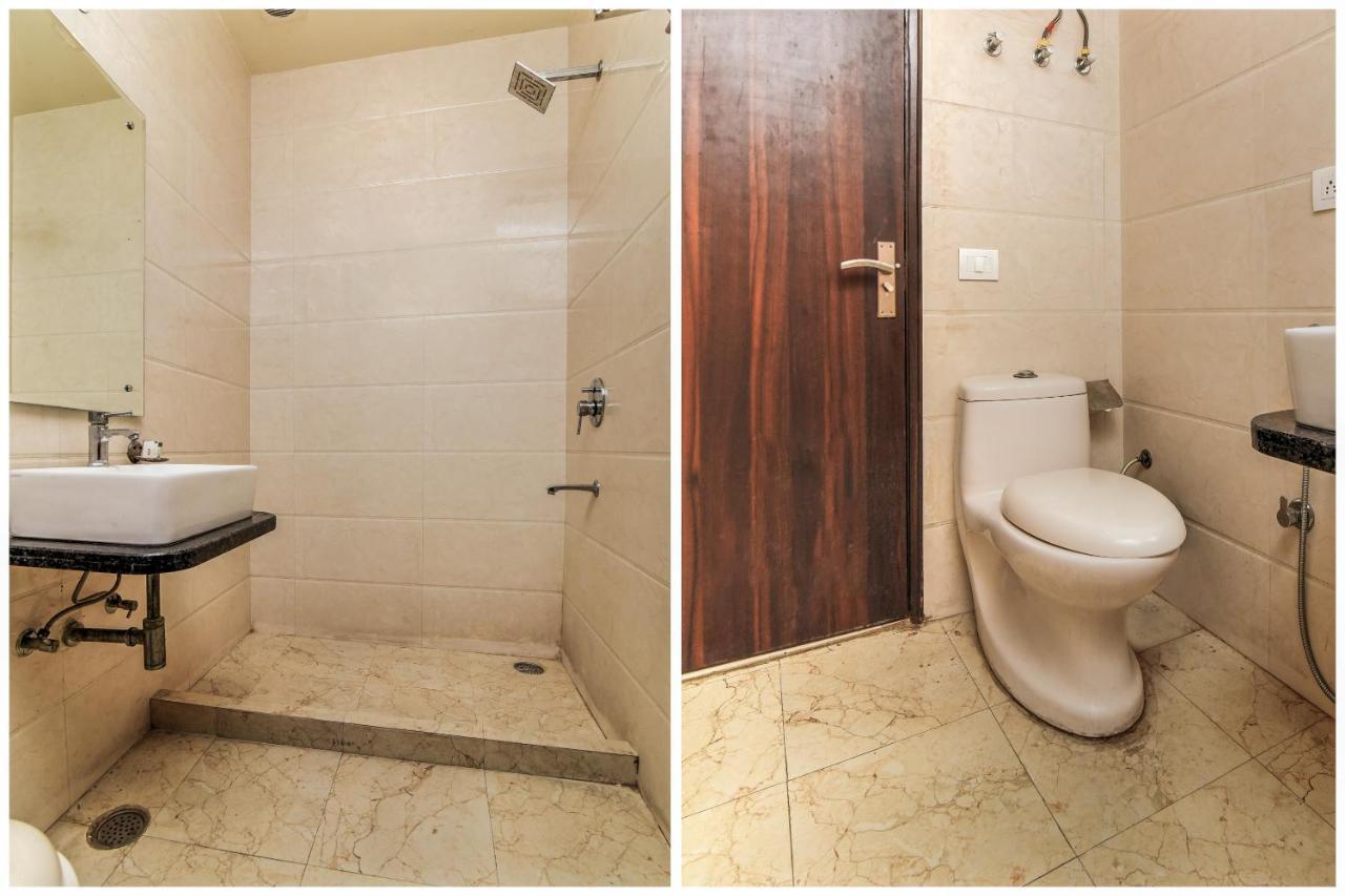 Collection O 76248 Hotel D Crown New Delhi Buitenkant foto